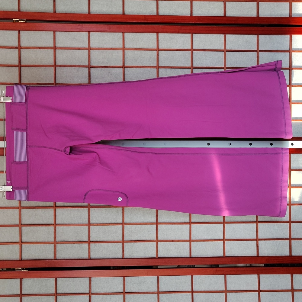 Lululemon Size: 8 Purple Stretchy Pants With Matching Belt - Picture 2 of 3